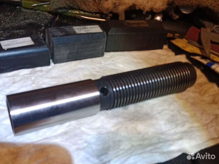 Вал резьбовой для балансировочных станков 6008563