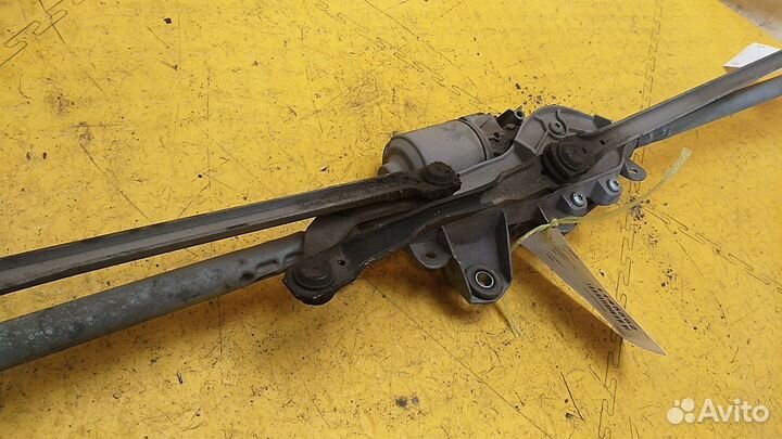 Трапеция стеклоочистителей Astra J