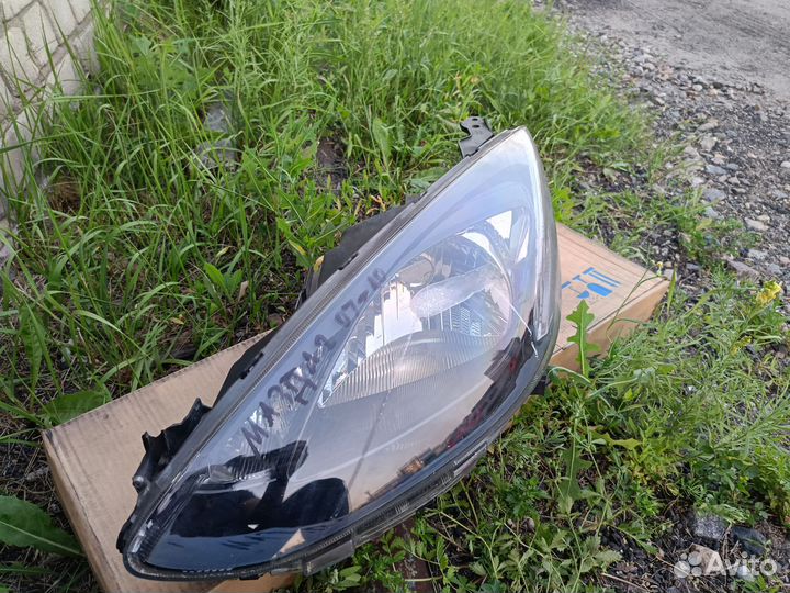 Фара Mazda 2 (DE) левая