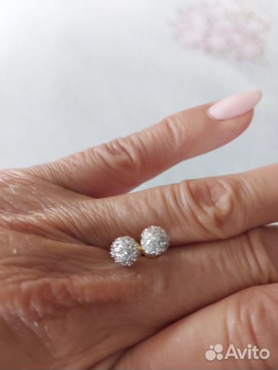 Пуссеты с бриллиантами