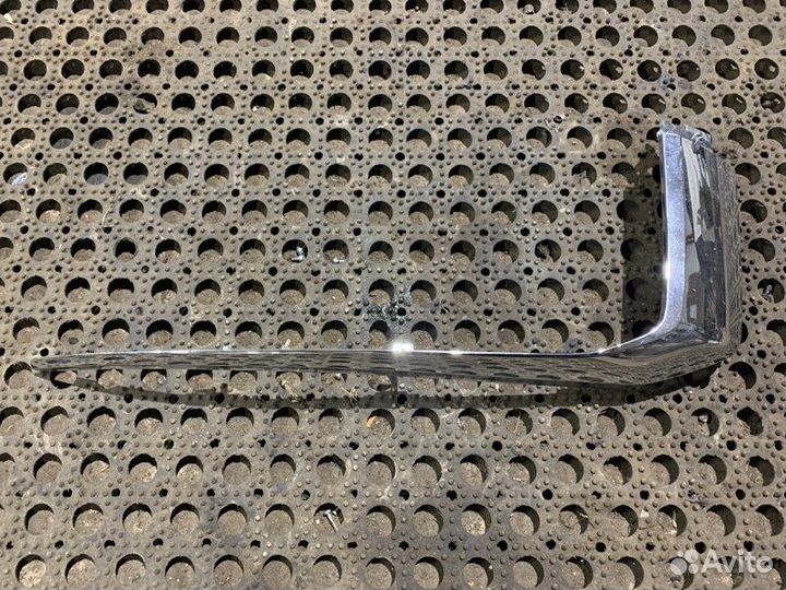 Молдинг бампера передний левый Mitsubishi L200 V