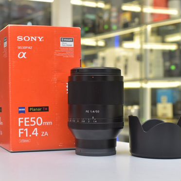 Объектив Sony Zeiss Planar 50mm f1.4 ZA