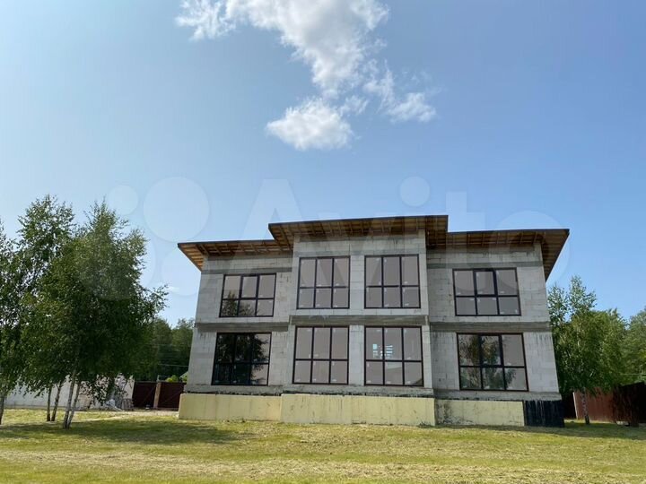 Дом 313 м² на участке 15 сот.