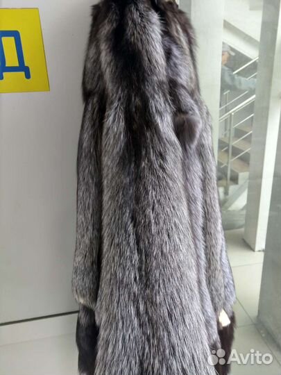 Чернобурая лиса,длина 68-72см