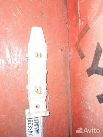 Крепление бампера переднее правое Suzuki Escudo