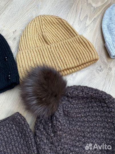 Шапка демисезонная зимняя женская