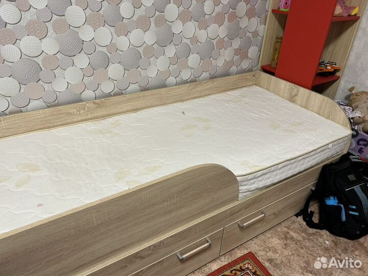 Детская кровать + матрас