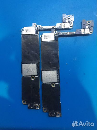Материнская плата iPhone 7