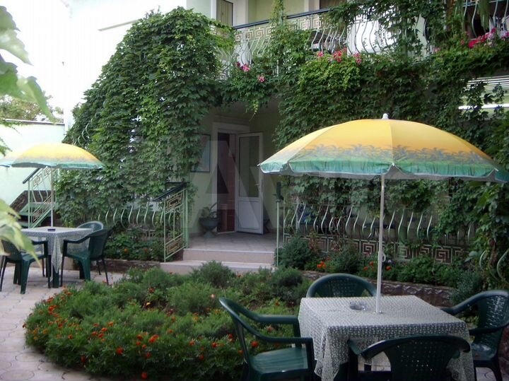 Комната 16 м² в 5-к., 1/2 эт.