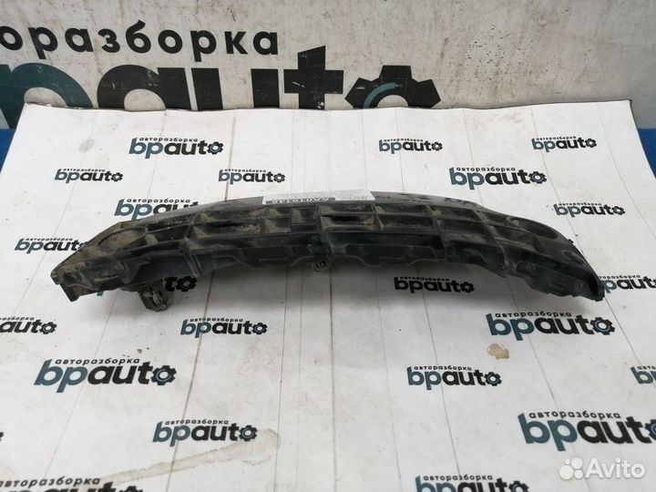 Кронштейн переднего бампера левый 52116-60181