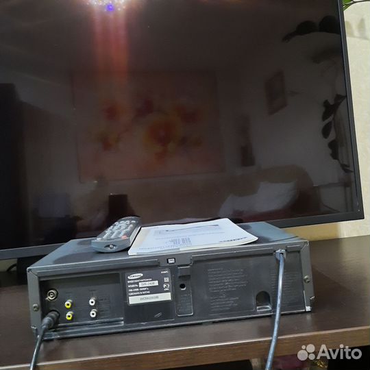Видеомагнитофон кассетный samsung