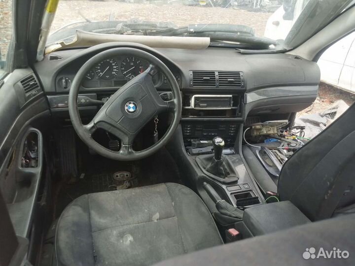 Разбор bmw E39 m52b20tu МКПП запчасти б.у