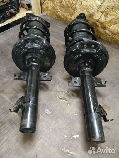 Стойки амортизационные nissan X-trail 2017