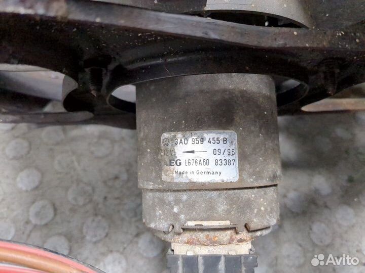 Вентилятор радиатора Volkswagen Passat 4, 1994