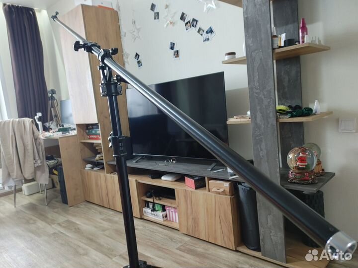 Стойка с журавлем для светового оборудования