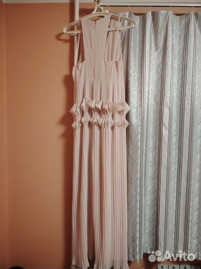 Вечернее платье в пол 44