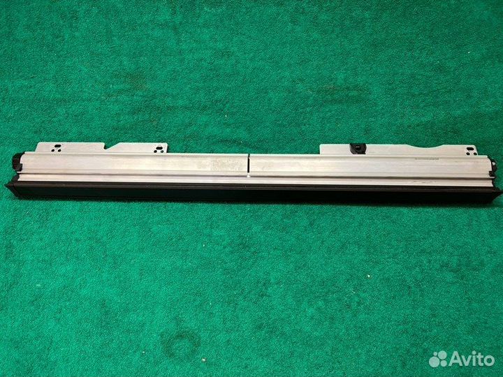 Шторка двери задняя левая Audi A8 4H D4 6.3