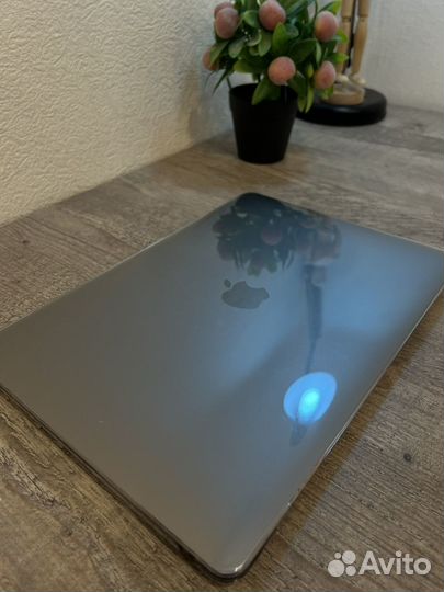 Apple MacBook air 13 2020 m1
