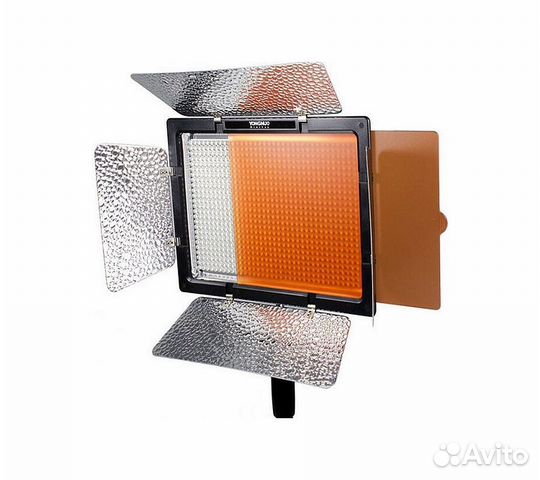 Светодиодный осветитель Yongnuo YN-900 L LED 3200