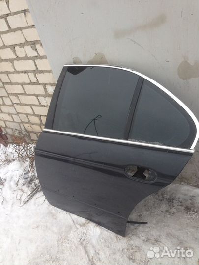 Задняя левая дверь е39