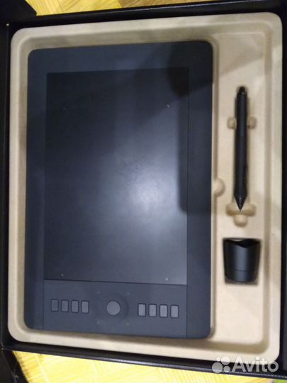 Графический планшет wacom intuos pro M