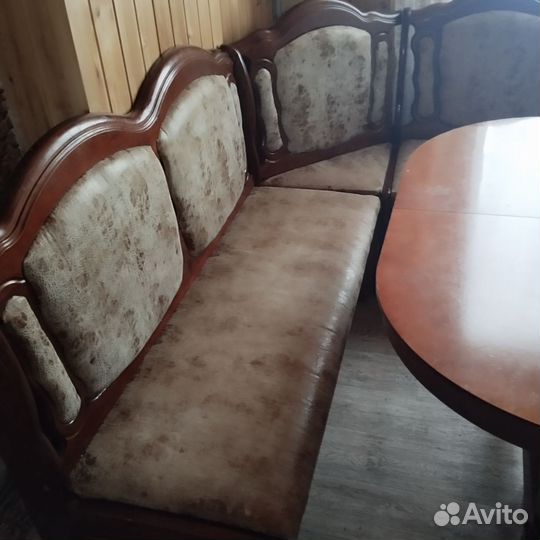 Кухонный уголок со столом бу