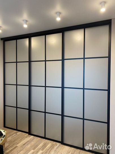 Перегородки для зонирования из стекла