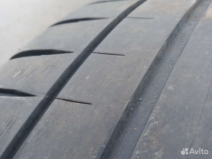 Michelin Pilot Sport 4 255/35 R18