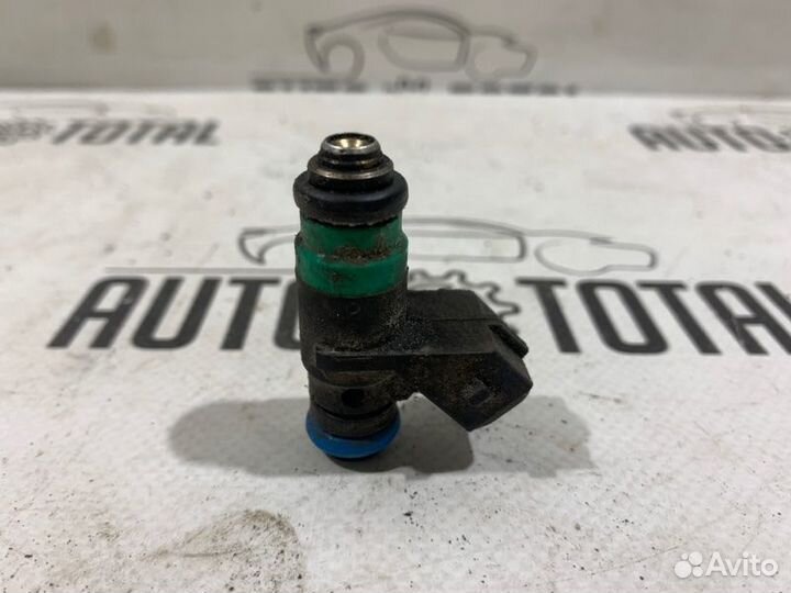 Форсунка топливная Nissan Almera G15 2016