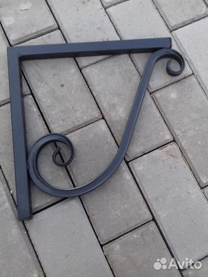 Подвесные крючки для цветов