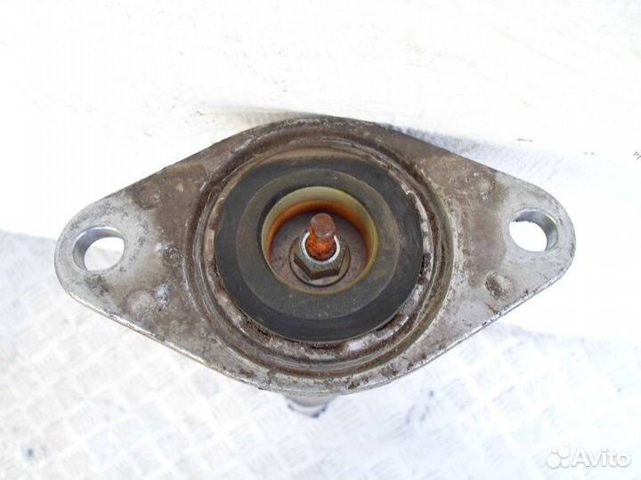 Амортизатор задний R Volvo V60 1 (FW,FZ)