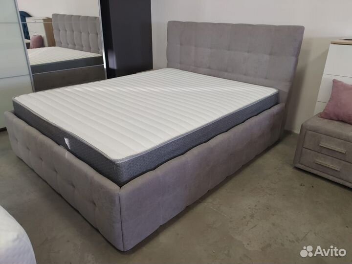 Спальня boss,кровать,матрас премиальный,2 тумбы