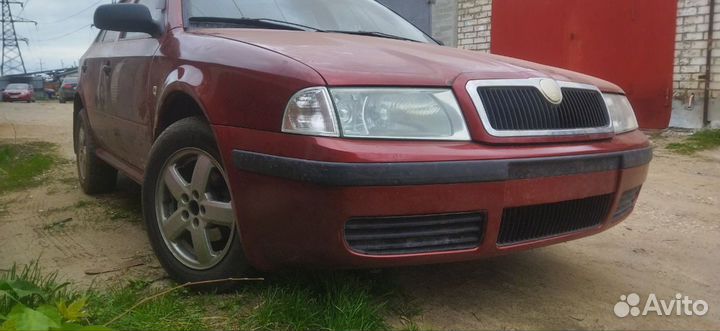 Skoda Octavia 1.6 МТ, 2002, 280 000 км