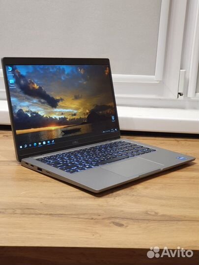 Dell мощный ultrabook i5-1135G7/13.3 ips