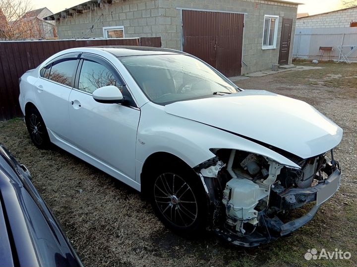 Mazda 6 2.0 AT, 2011, битый, 178 000 км