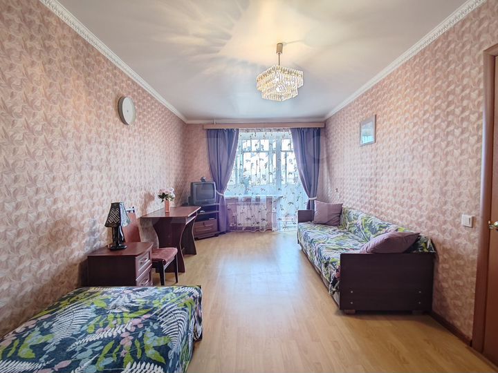 1-к. квартира, 42 м², 7/9 эт.