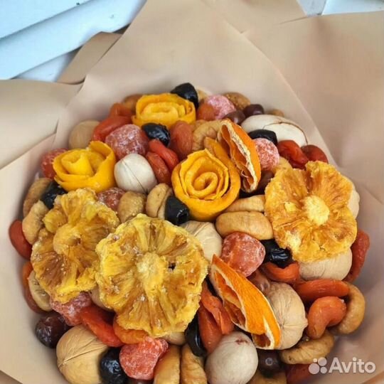 Букет из сухофруктов