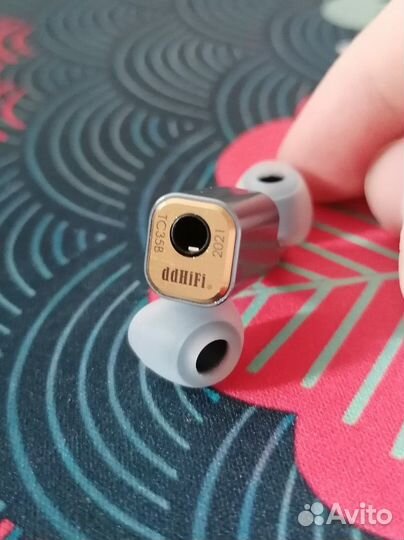 Цап для наушников