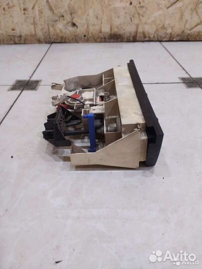 Блок управления печкой Audi 100