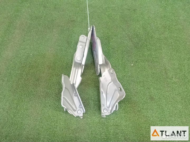 Петля капота mazda CX-8