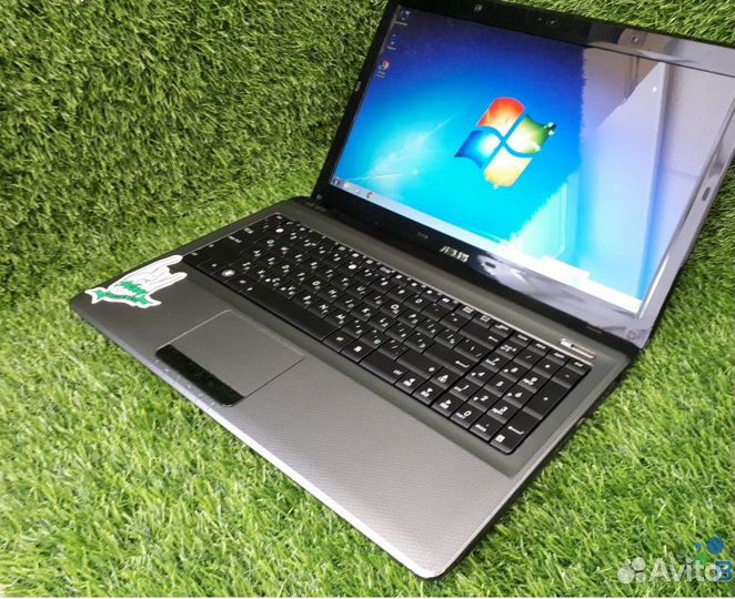 Asus в отличном состоянии / Core i3 / Новый аккум
