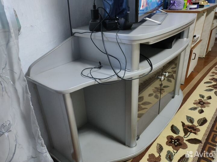 Тумба под телевизор бу