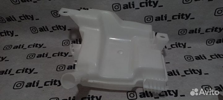 Бачок омывателя Форд 3 Sat