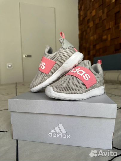 Кроссовки adidas 26,5