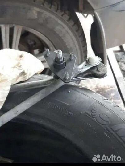 Трапеция дворников ниссан