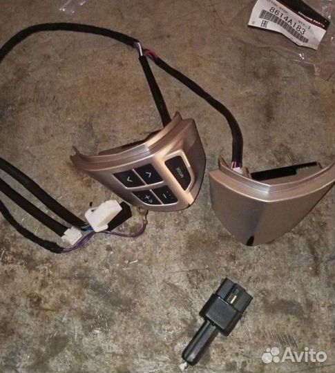 Кнопки на руль lancer 10