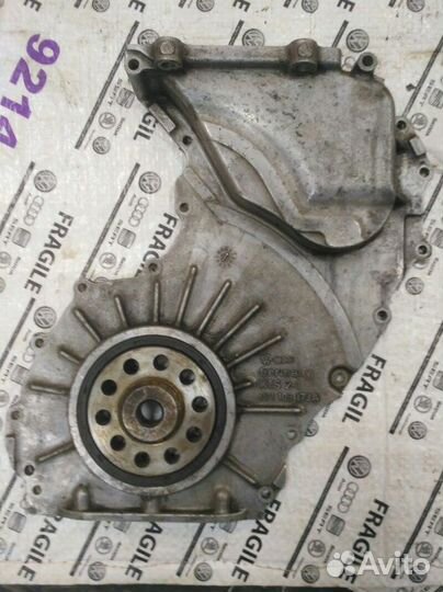 Крышка коленвала задняя Volkswagen Transporter T4