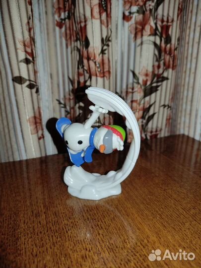 Игрушка из Kinder Maxi