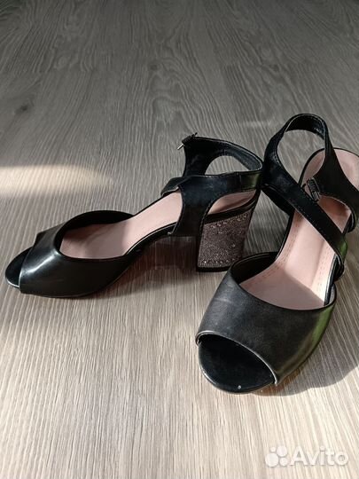 Туфли женские 37 размер