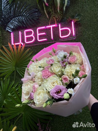 Стильный авторский букет цветов